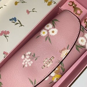 NWT 2019 Coach Floral Slim Envelope Wallet with Charms (RARE)